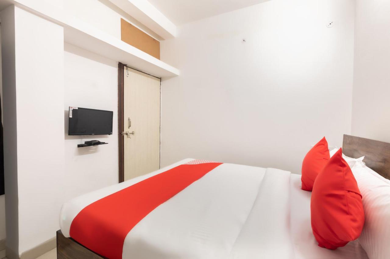 Hotel Nathaliya Katunayaka Exteriör bild