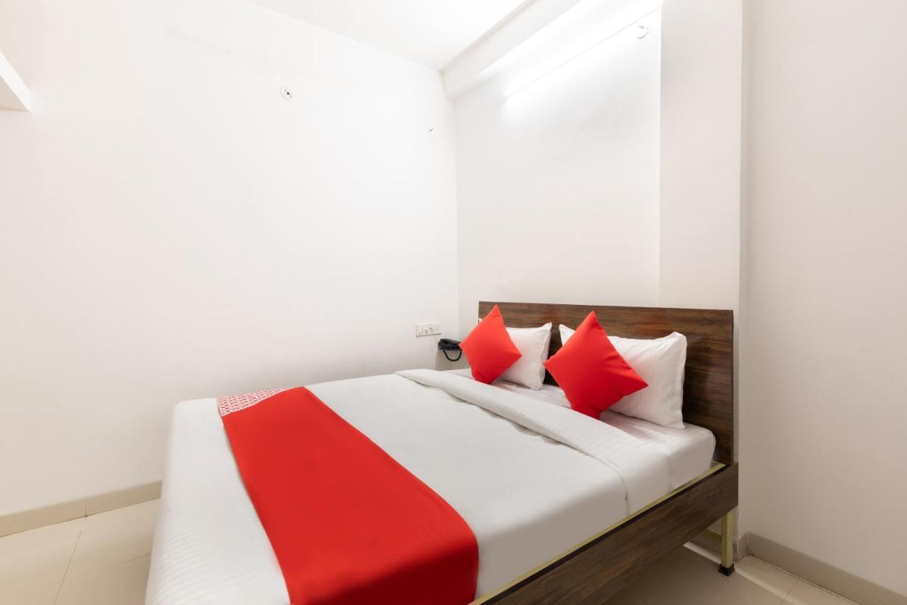 Hotel Nathaliya Katunayaka Exteriör bild